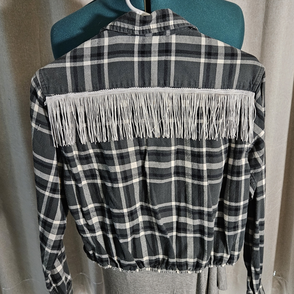 Swing Ahead (24) Wrangler Black and White Plaid Crop Top